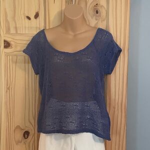 Charlotte Russe Short Sleeve loose Knit Top.